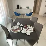 Piazza Angioina Bed & Breakfast 3*