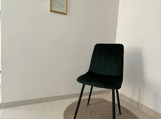 Bed & Breakfast Piazza Angioina 3*