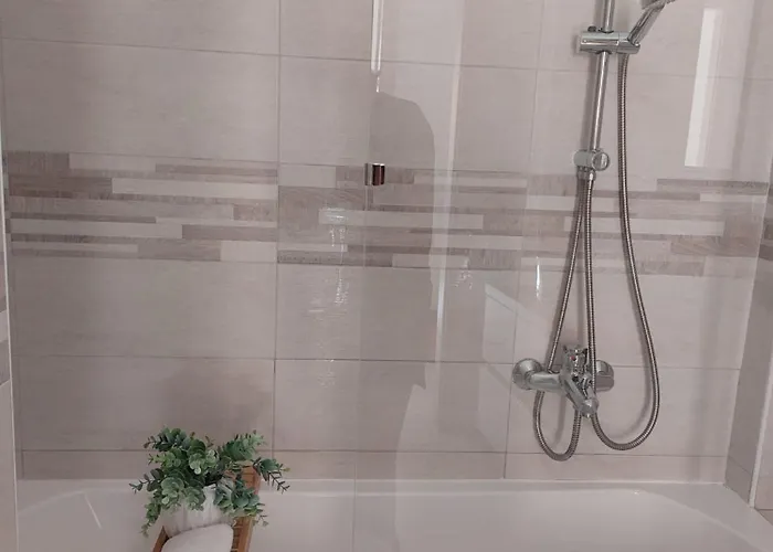 Piazza Angioina Bed & Breakfast LʼAquila